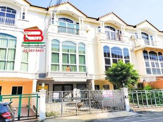 For rent and for sale 4 bedrooms townhouse in Mueang Nonthaburi, Nonthaburi