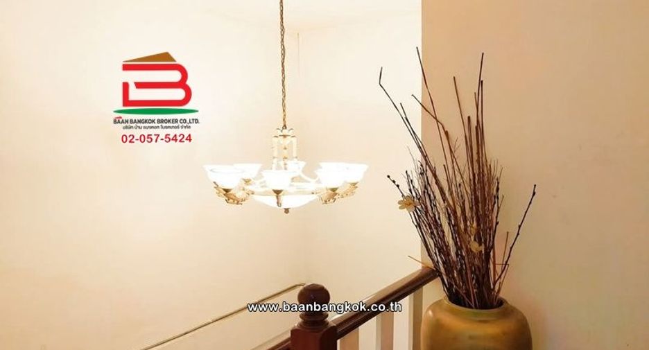 For rent and for sale 4 bedrooms townhouse in Mueang Nonthaburi, Nonthaburi