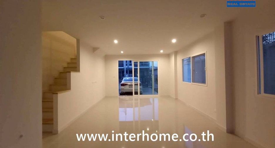 Reihenhaus zum Kauf mit 3 Zimmer in Bang Phli, Samut Prakan