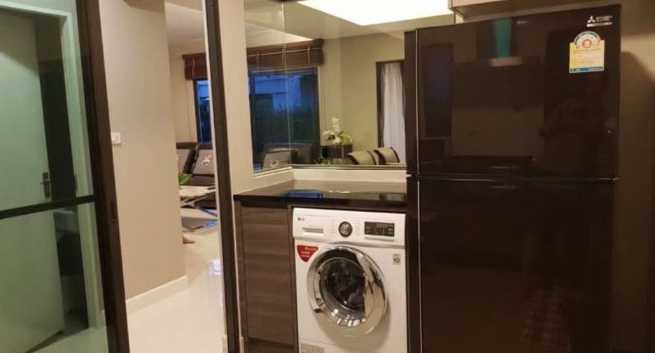 For rent 5 bedrooms house in Bang Phli, Samut Prakan