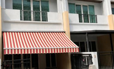 Reihenhaus zur Miete mit 3 Zimmer in Wang Thonglang, Bangkok