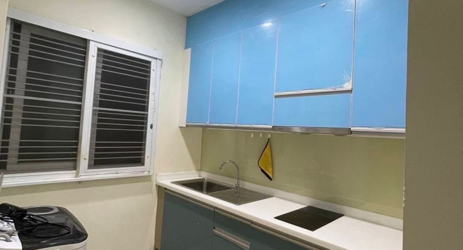 For rent 3 ベッドルーム townhouse in Wang Thonglang, Bangkok