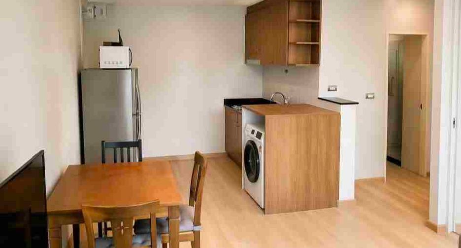 For sale 2 bedrooms condo in Khlong Toei, Bangkok