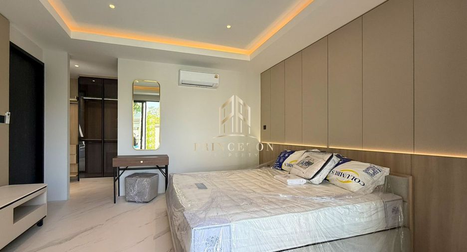 Casa en alquiler de 5 habitaciones en Saphan Sung, Bangkok
