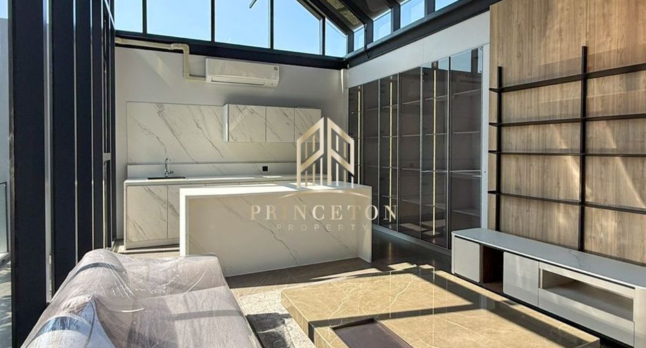 Casa en alquiler de 5 habitaciones en Saphan Sung, Bangkok