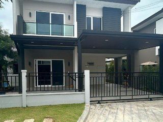 出售 4 卧室 独立屋 在 Nong Khaem, 曼谷