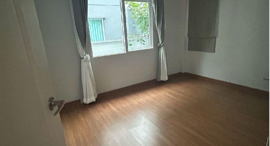 出售 4 卧室 独立屋 在 Nong Khaem, 曼谷