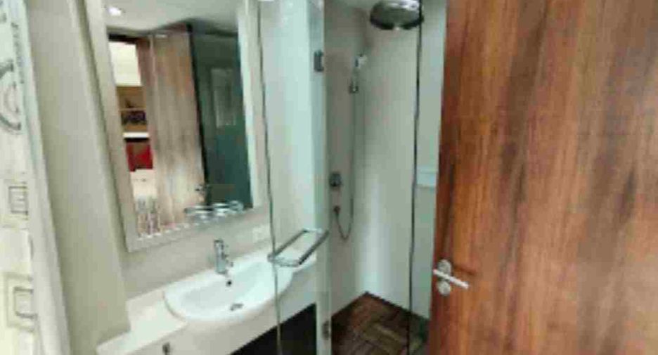 Wohnung zur Miete und zum Kauf mit 2 Zimmer in Watthana, Bangkok