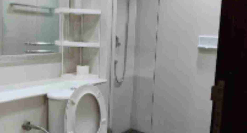 Wohnung zur Miete und zum Kauf mit 2 Zimmer in Watthana, Bangkok