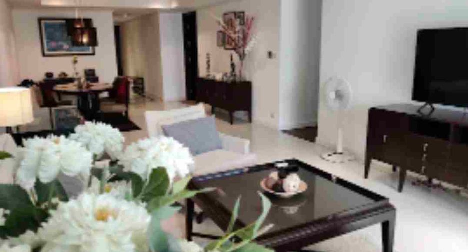 Wohnung zur Miete und zum Kauf mit 2 Zimmer in Watthana, Bangkok
