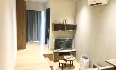Аренда и продажа 1 кровать кондо в Щаттхана, Бангкок