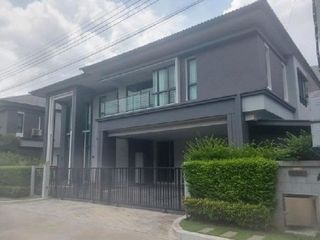 出售 4 卧室 独立屋 在 Khlong Sam Wa, 曼谷