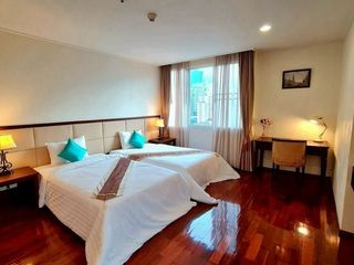 For rent 3 bedrooms condo in Watthana, Bangkok
