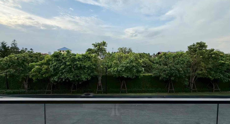 For sale and for rent 5 bedrooms house in Suan Luang, Bangkok