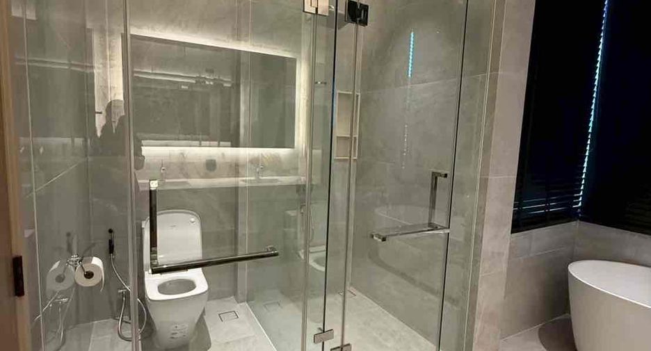 For sale and for rent 5 bedrooms house in Suan Luang, Bangkok