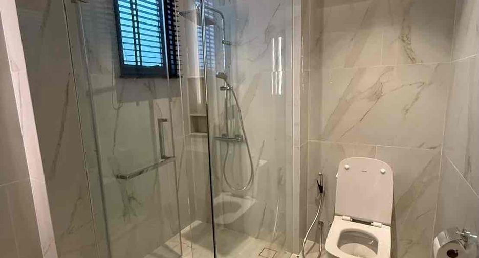 For sale and for rent 5 bedrooms house in Suan Luang, Bangkok