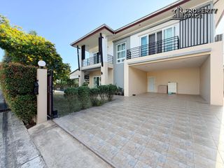 À louer 4 chambres villa à Bang Lamung, Chonburi