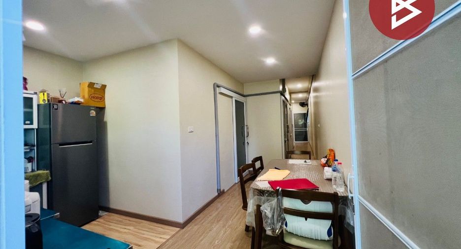 For sale 4 bedrooms retail Space in Mueang Samut Prakan, Samut Prakan