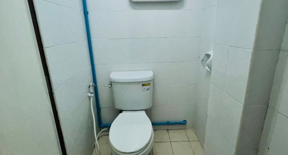 For sale 4 bedrooms retail Space in Mueang Samut Prakan, Samut Prakan
