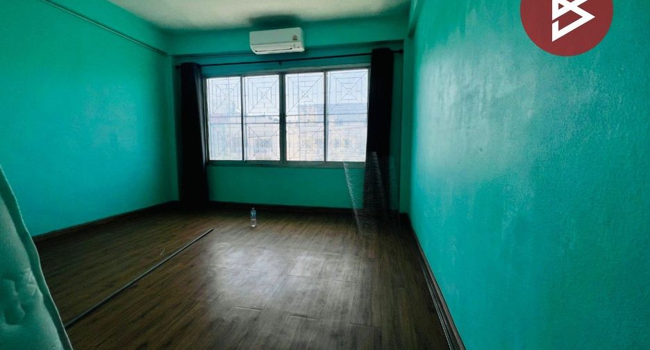 For sale 4 bedrooms retail Space in Mueang Samut Prakan, Samut Prakan