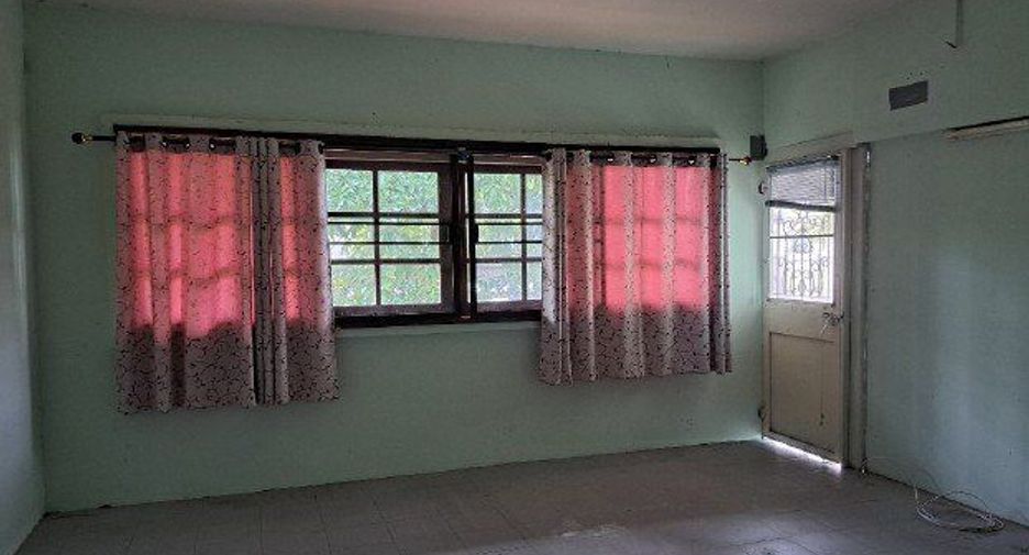 À vendre 3 chambres maison à Thawi Watthana, Bangkok
