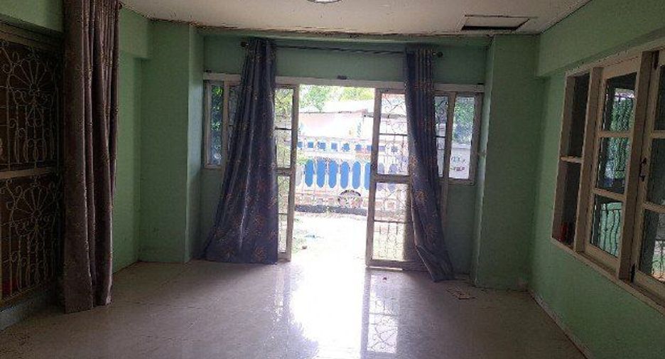 À vendre 3 chambres maison à Thawi Watthana, Bangkok