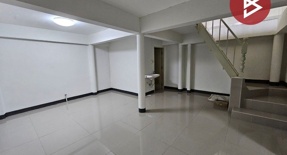 For sale 5 bedrooms townhouse in Mueang Chon Buri, Chonburi