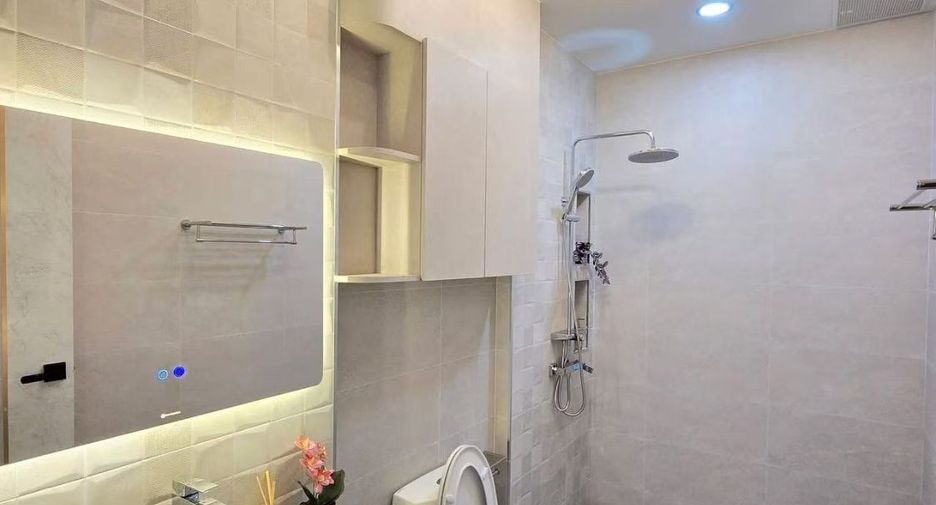For sale 4 bedrooms house in Bang Lamung, Chonburi