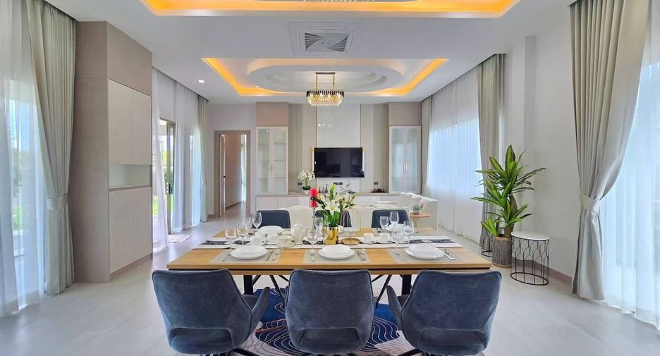 For sale 4 bedrooms house in Bang Lamung, Chonburi