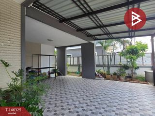 For sale 4 bedrooms house in Ban Bueng, Chonburi