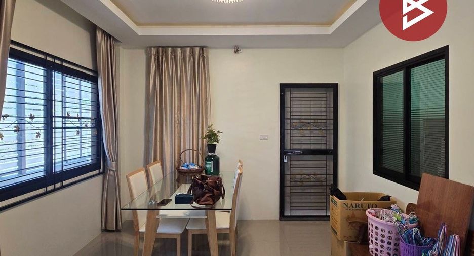 For sale 4 bedrooms house in Ban Bueng, Chonburi