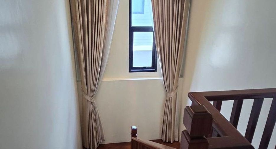 For sale 4 bedrooms house in Ban Bueng, Chonburi