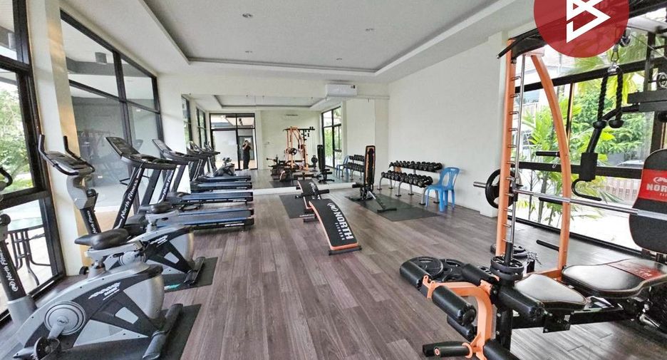 For sale 4 bedrooms house in Ban Bueng, Chonburi