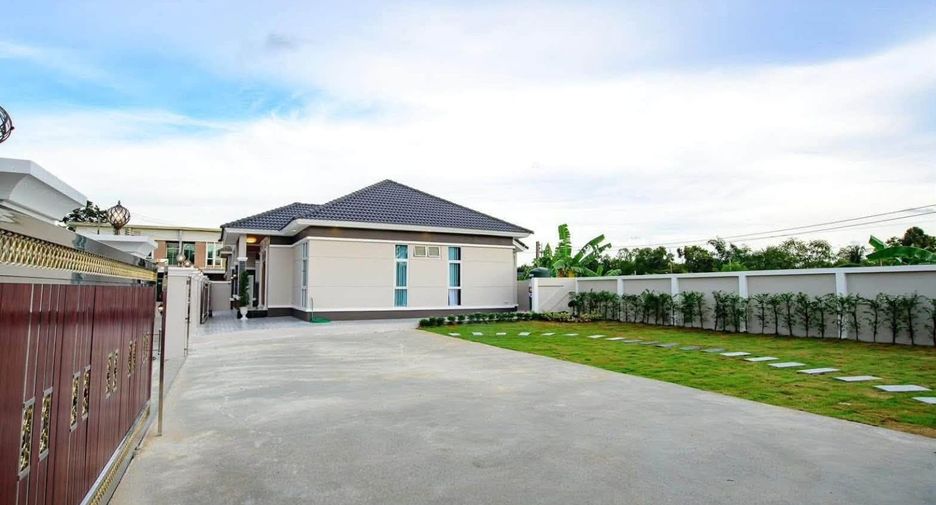 À louer 3 chambres maison à Bang Lamung, Chonburi