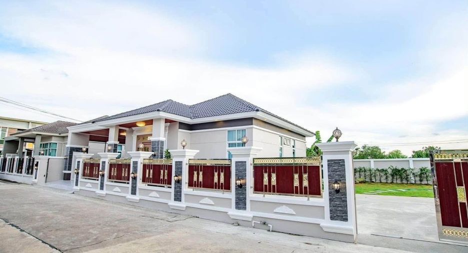À louer 3 chambres maison à Bang Lamung, Chonburi