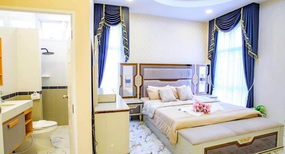 À louer 3 chambres maison à Bang Lamung, Chonburi