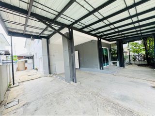 Casa en venta de 4 habitaciones en Khlong Sam Wa, Bangkok