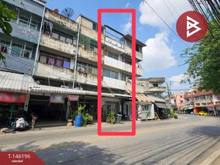 Local comercial en venta de 2 habitaciones en Bang Khen, Bangkok