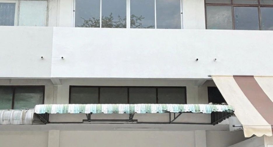 Local comercial en venta de 2 habitaciones en Bang Khen, Bangkok