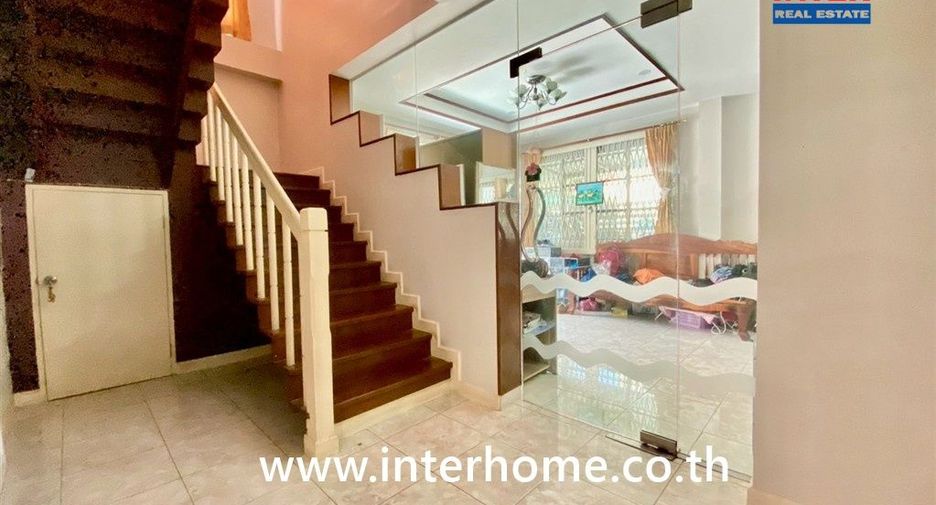 For sale 3 bedrooms house in Lam Luk Ka, Pathum Thani