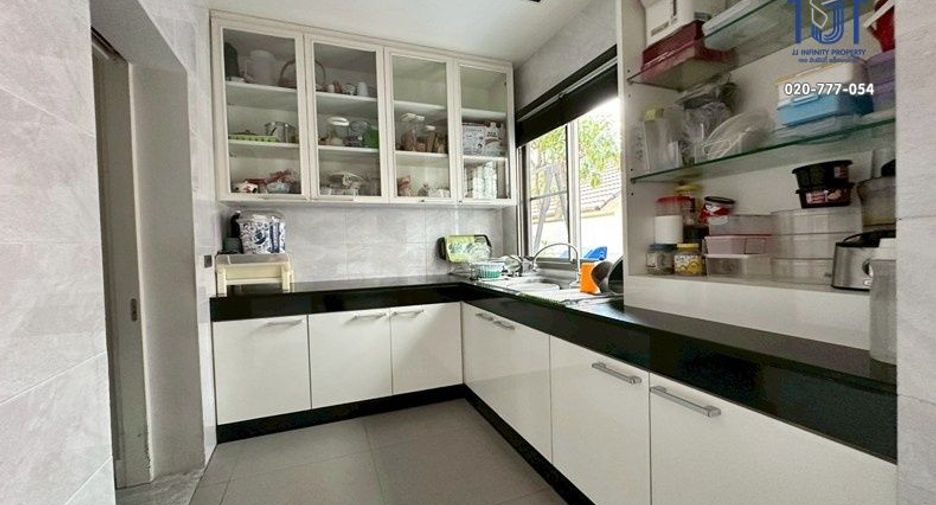 For sale 6 bedrooms house in Bueng Kum, Bangkok