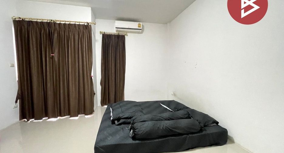 For sale 2 bedrooms townhouse in Mueang Chon Buri, Chonburi