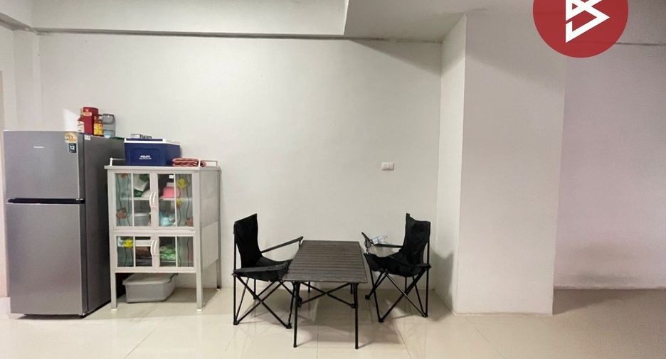 For sale 2 bedrooms townhouse in Mueang Chon Buri, Chonburi