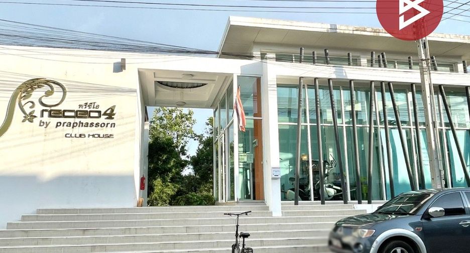 For sale 2 bedrooms townhouse in Mueang Chon Buri, Chonburi