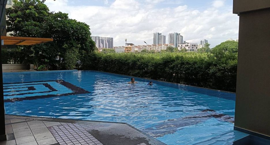 For sale 1 bed condo in Bang Kapi, Bangkok
