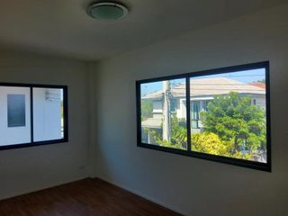 For sale 4 bedrooms house in Lat Krabang, Bangkok