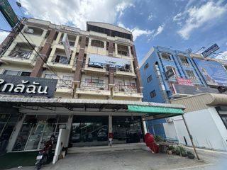 出售 公寓 联排别墅 在 Chom Thong, 曼谷