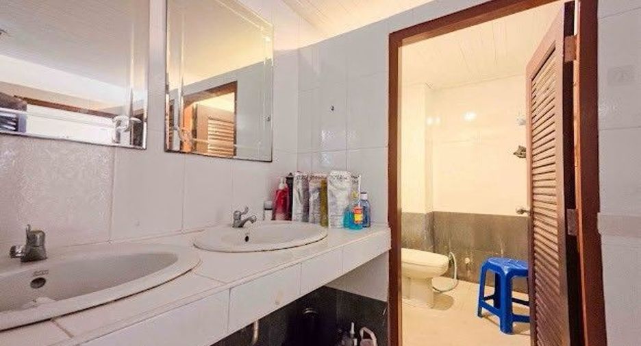 For sale studio townhouse in Chom Thong, Bangkok