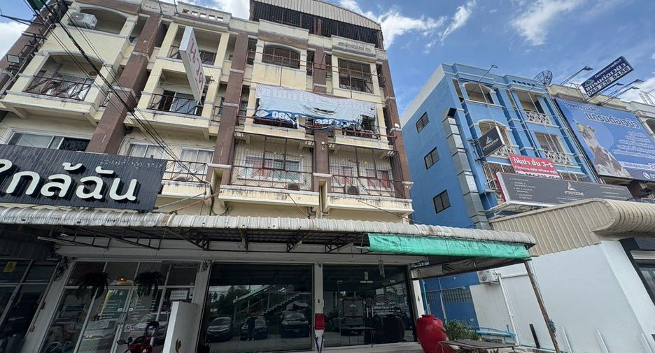 For sale studio townhouse in Chom Thong, Bangkok