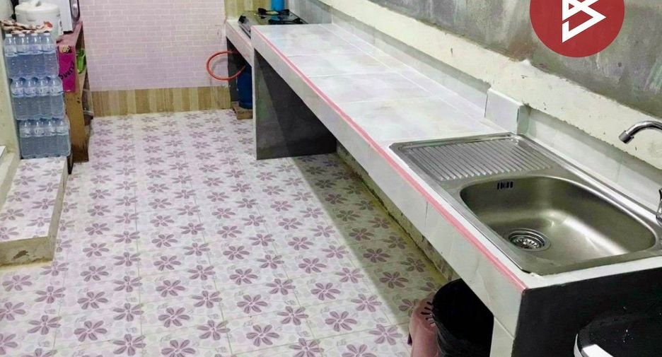 For sale 2 bedrooms townhouse in East Pattaya, Pattaya